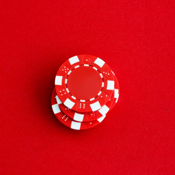Dealer spinning the wheel at Shio Table on super gacor77